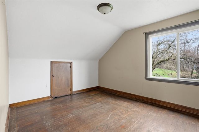 328 Park Dr, Canonsburg, PA 15317