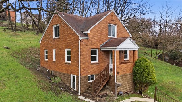 328 Park Dr, Canonsburg, PA 15317
