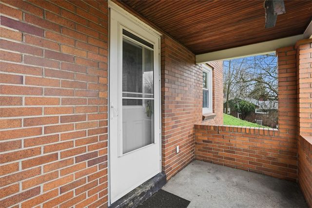 328 Park Dr, Canonsburg, PA 15317