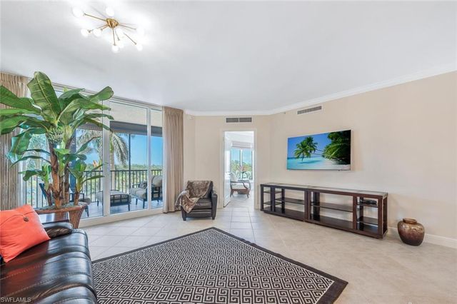 23850 Via Italia CIR 204, Estero, FL 34134