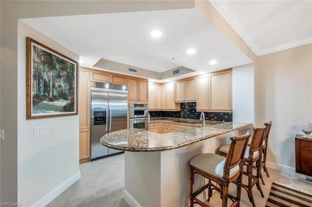 23850 Via Italia CIR 204, Estero, FL 34134