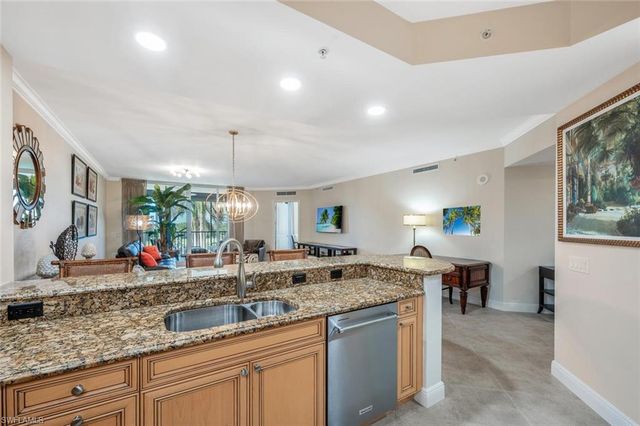 23850 Via Italia CIR 204, Estero, FL 34134