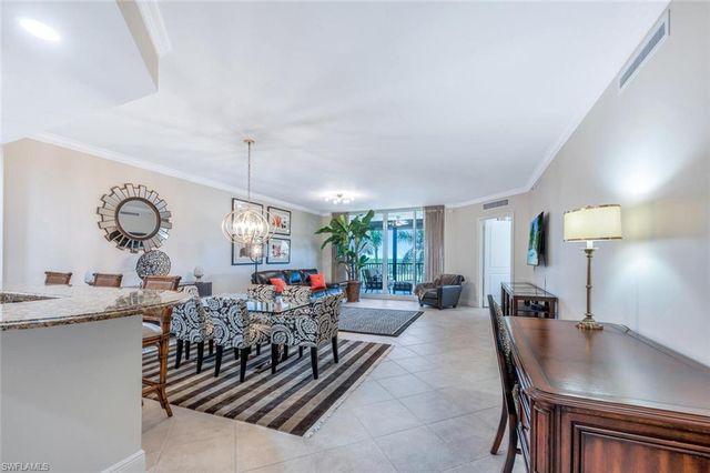 23850 Via Italia CIR 204, Estero, FL 34134
