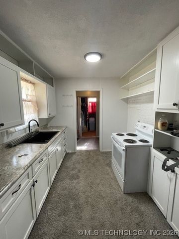 4995 Robert E Lee Terrace, Sand Springs, OK 74063