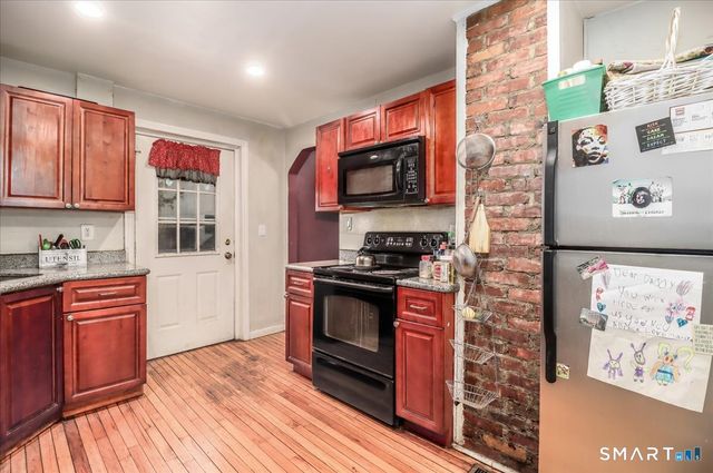 30 Lenox Avenue, Stamford, CT 06906