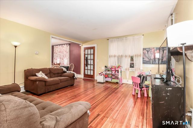 30 Lenox Avenue, Stamford, CT 06906