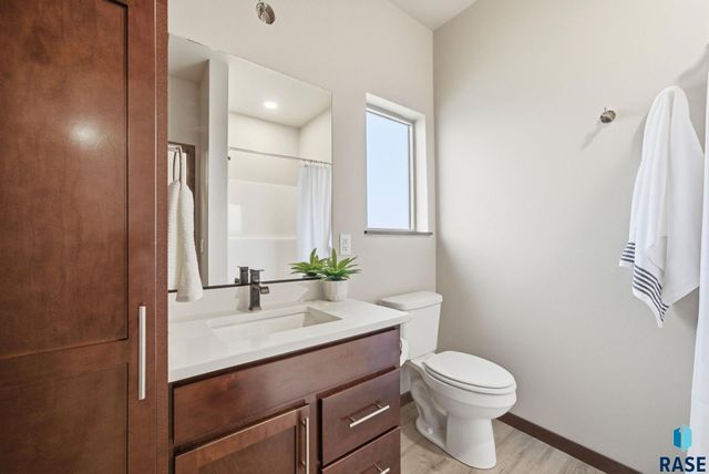 2822 E Hazelnut St Street, Brandon, SD 57005