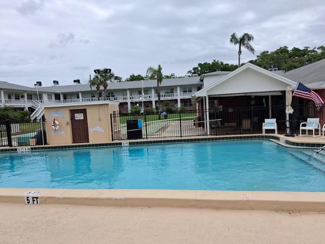 4744 AZALEA DRIVE 204, New Port Richey, FL 34652