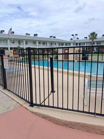 4744 AZALEA DRIVE 204, New Port Richey, FL 34652