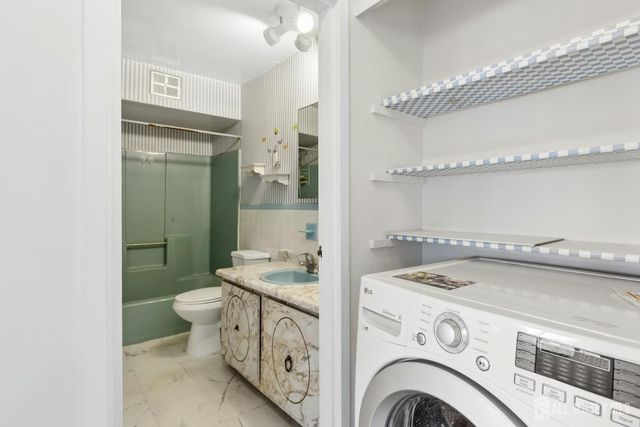 324 Cricket Lane, Woodbridge Proper, NJ 07095