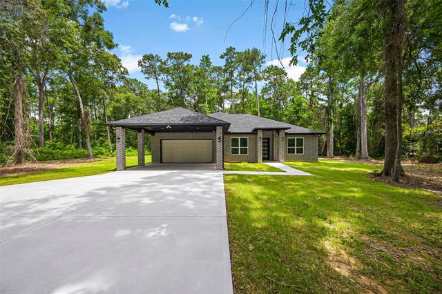 172 County Road 3669 N, Splendora, TX 77372