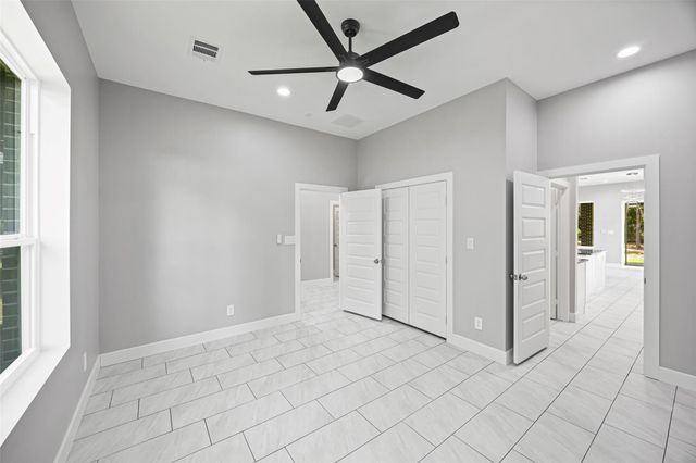 172 County Road 3669 N, Splendora, TX 77372