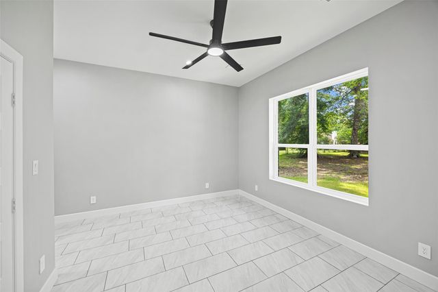 172 County Road 3669 N, Splendora, TX 77372