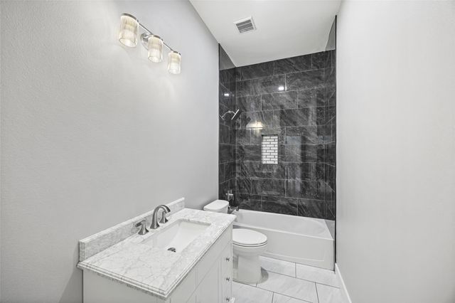 172 County Road 3669 N, Splendora, TX 77372