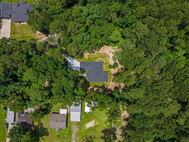 172 County Road 3669 N, Splendora, TX 77372