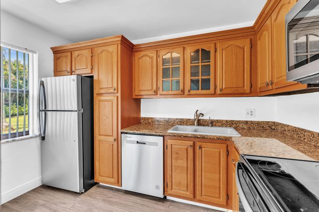 20 Colonial Club Drive 103, Boynton Beach, FL 33435