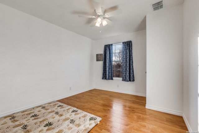 354 Ike, San Antonio, TX 78211