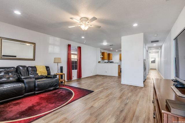 354 Ike, San Antonio, TX 78211