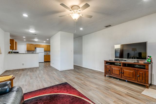 354 Ike, San Antonio, TX 78211