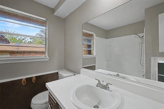 1501 Marydale Avenue, Midwest City, OK 73130