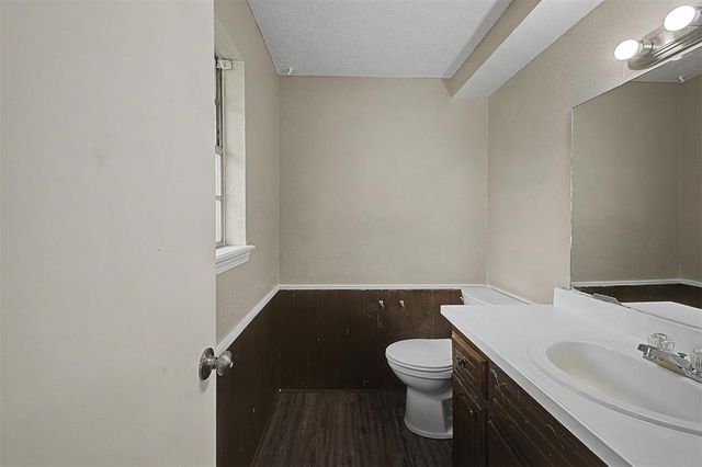 1501 Marydale Avenue, Midwest City, OK 73130