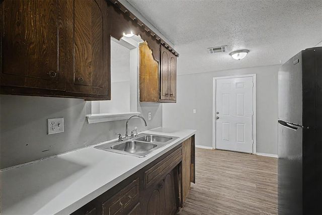 1501 Marydale Avenue, Midwest City, OK 73130