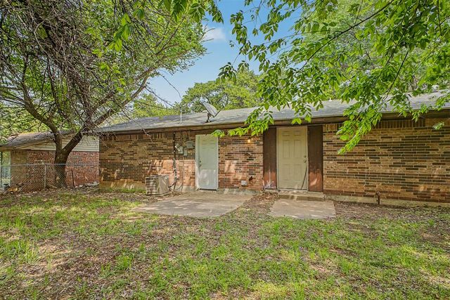 1501 Marydale Avenue, Midwest City, OK 73130