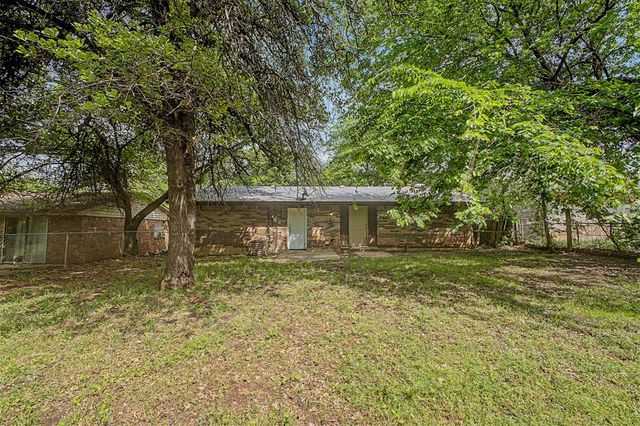 1501 Marydale Avenue, Midwest City, OK 73130