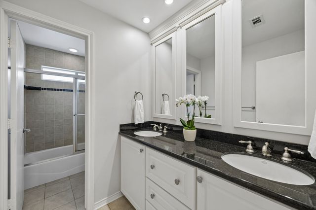 2104 Scarlet Oak Drive, Richardson, TX 75081