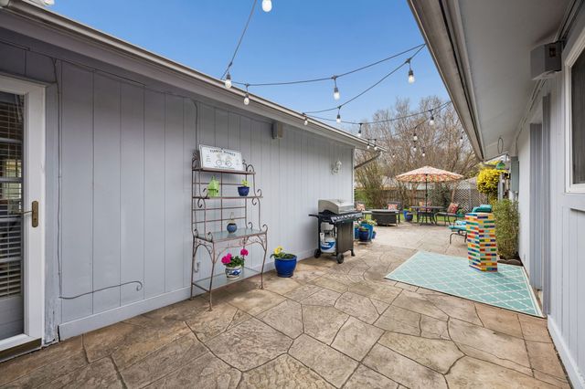 2104 Scarlet Oak Drive, Richardson, TX 75081