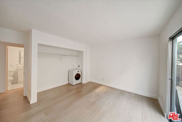 15 Spinnaker Street 101, Marina Del Rey, CA 90292