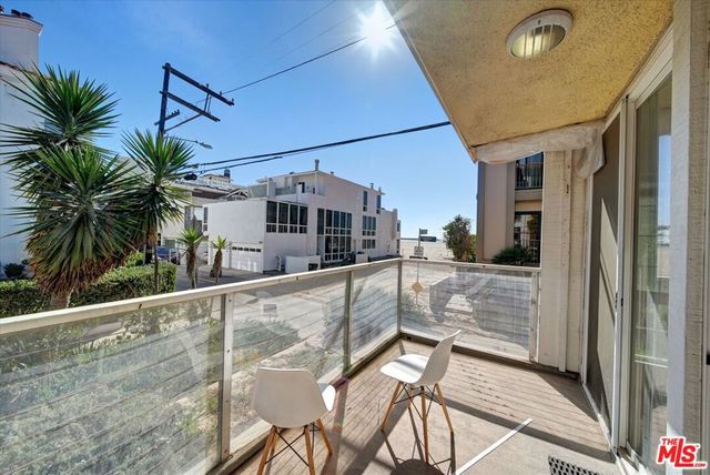 15 Spinnaker Street 101, Marina Del Rey, CA 90292
