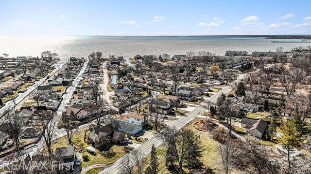 38103 Jefferson Avenue, Harrison Charter Township, MI 48045