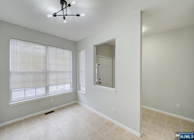 28 Gordon Circle, Par-troy Hills Twp., NJ 07054