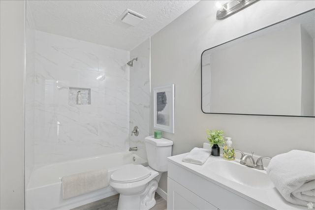 3276 N 2700 W, Farr West, UT 84404