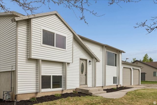 3276 N 2700 W, Farr West, UT 84404