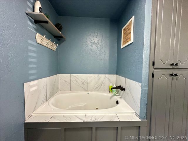 6455 Watson, Sulphur, OK 73086