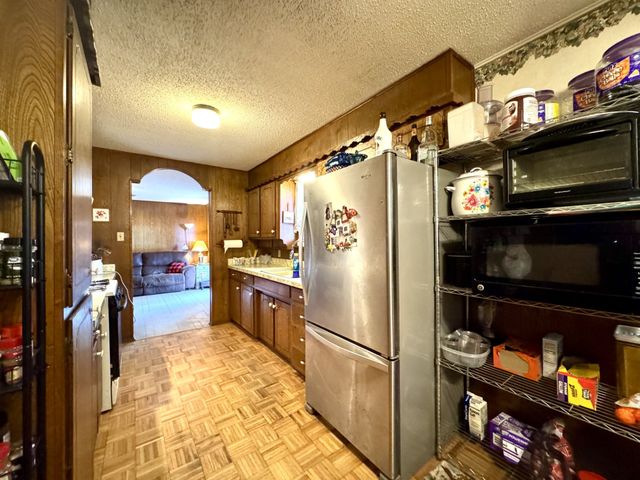 317 N Trail Street, Crowley, TX 76036