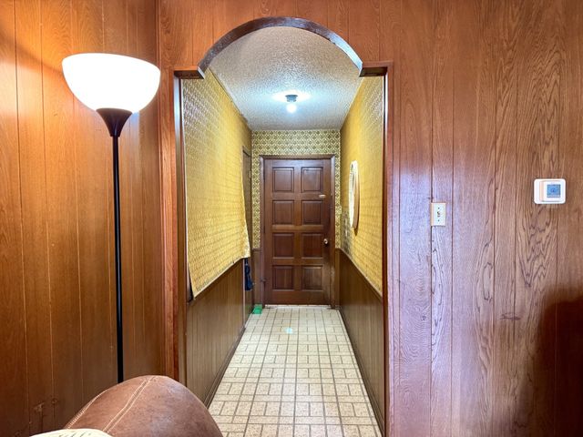 317 N Trail Street, Crowley, TX 76036