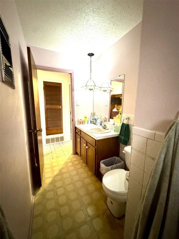 317 N Trail Street, Crowley, TX 76036