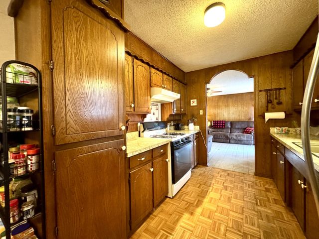 317 N Trail Street, Crowley, TX 76036