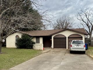 317 N Trail Street, Crowley, TX 76036