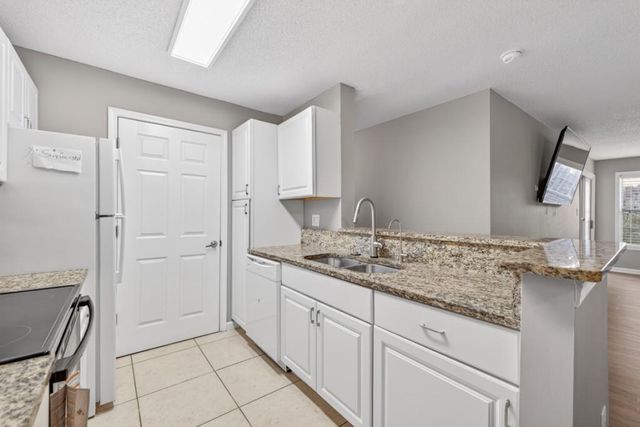 4102 Santa Fe Parkway, Sandy Springs, GA 30350