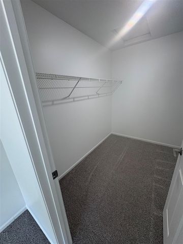 194 Hunters Lane 37, Rockford, MI 49341
