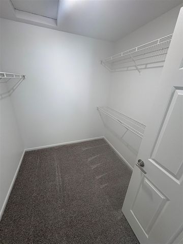 194 Hunters Lane 37, Rockford, MI 49341