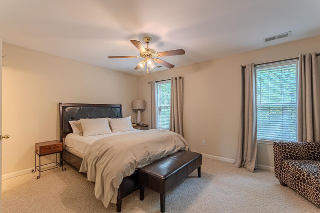 40 BUCK RUB CV, Savannah, TN 38372