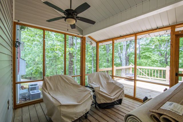 40 BUCK RUB CV, Savannah, TN 38372