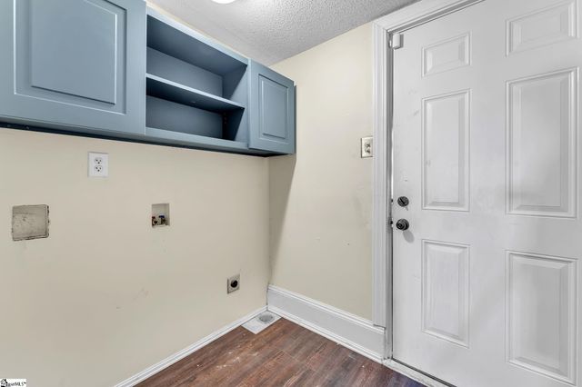 400 King Street, Easley, SC 29640