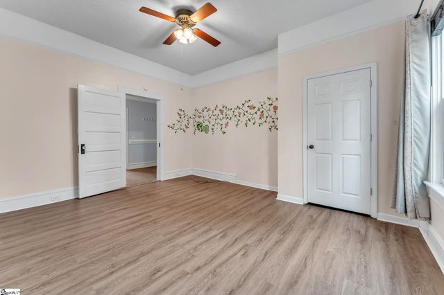 400 King Street, Easley, SC 29640