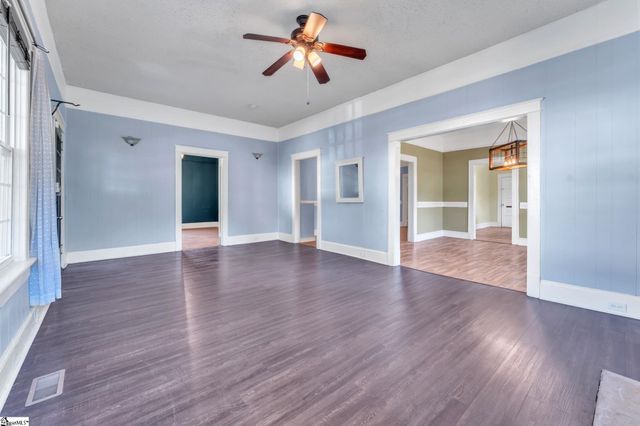 400 King Street, Easley, SC 29640